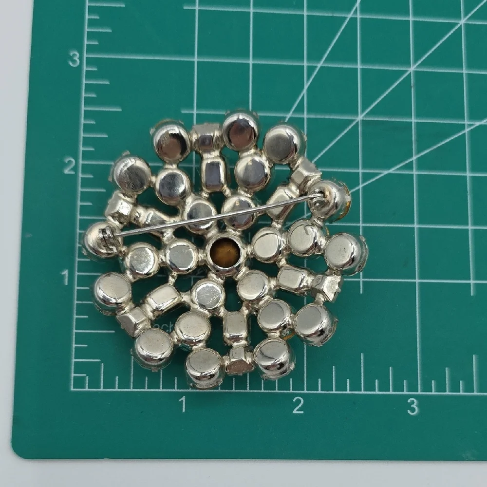 N/A stunning crystal